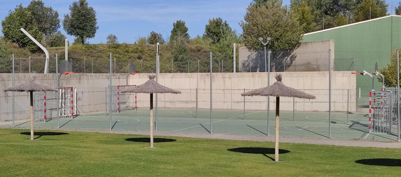 Apto Pirigolf & Pool Margas, Sabinanigo Exterior photo